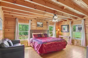 Oakmont Dr-S2304-028.jpg