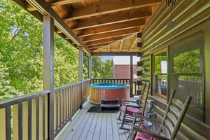 Oakmont Dr-S2304-040.jpg