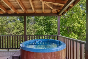 Oakmont Dr-S2304-042.jpg