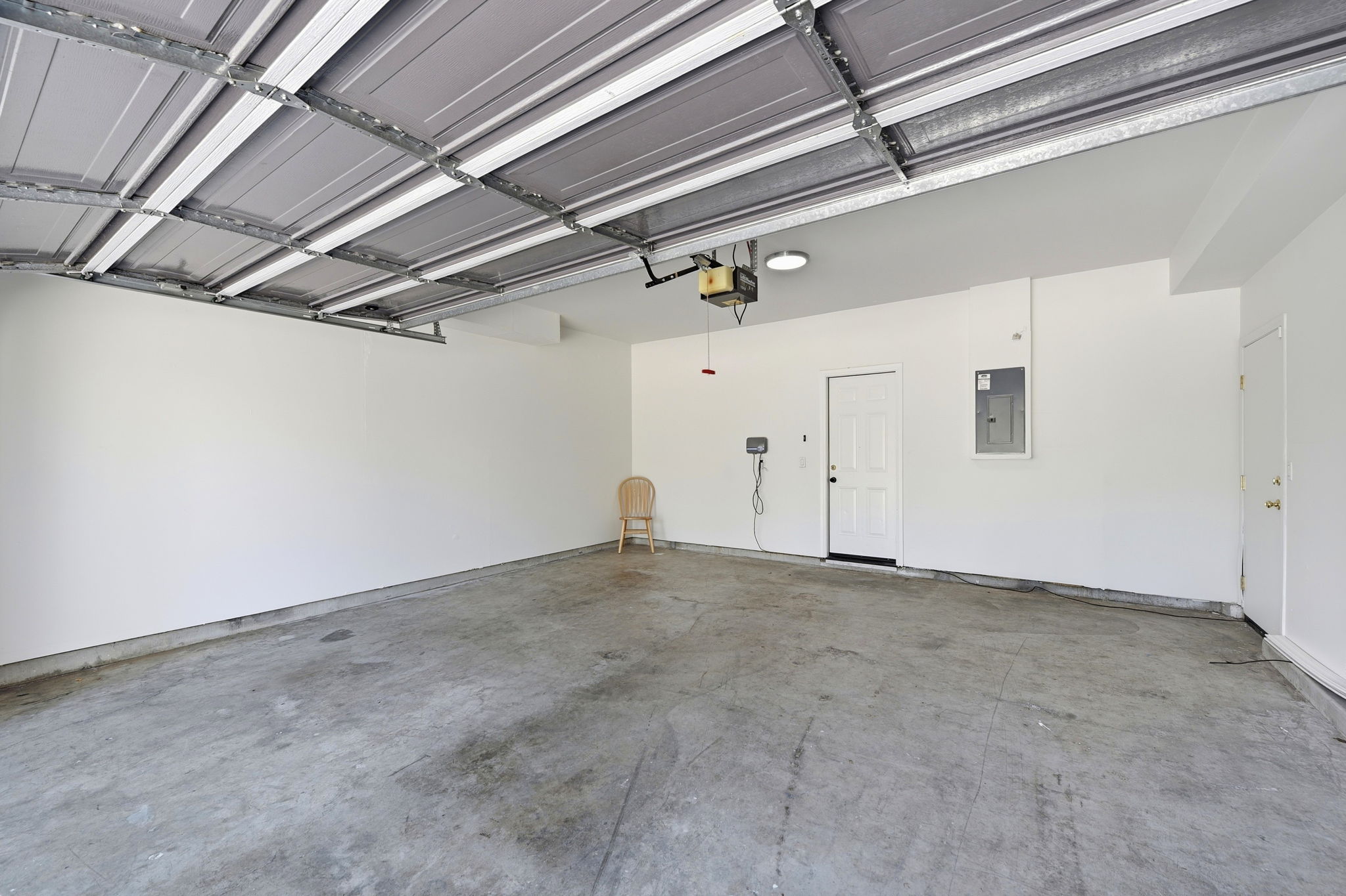 039_F8_2044 Finley Pl