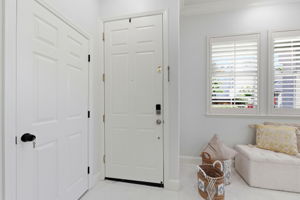 005_F8_2044 Finley Pl