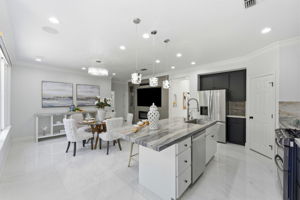 016_F8_2044 Finley Pl
