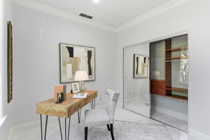 022_F8_2044 Finley Pl