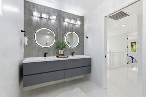 035_F8_2044 Finley Pl