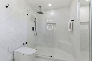 036_F8_2044 Finley Pl