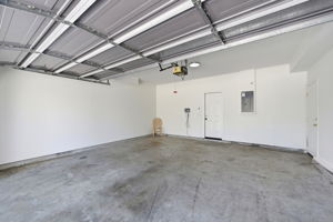 039_F8_2044 Finley Pl