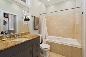 2044 N Sheffield Ave 3_012.jpg