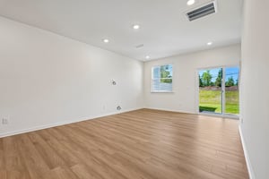 Oakdale Dr-S0107-008.jpg