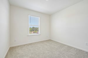 Oakdale Dr-S0107-022.jpg