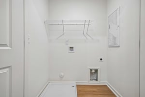 Oakdale Dr-S0107-029.jpg