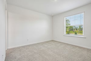 Oakdale Dr-S0107-030.jpg