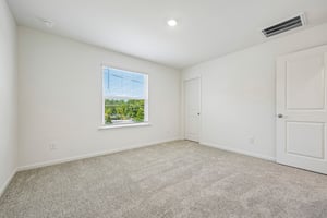 Oakdale Dr-S0107-032.jpg