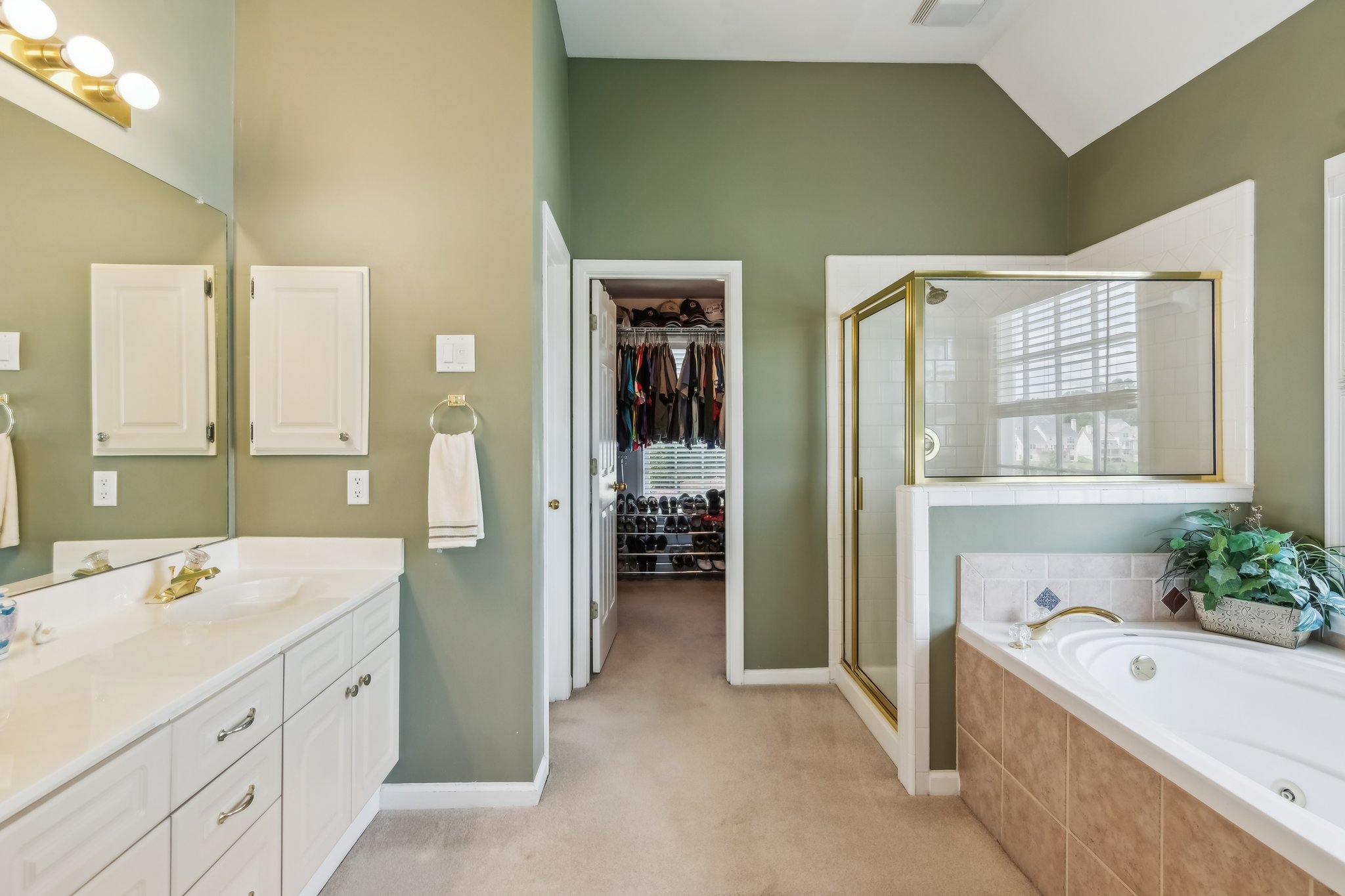 Local_Flavor_Films-2045_Calmwater_Ct_Suwanee_GA-231.jpg