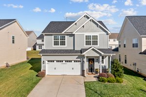 2046 Glenkirk Dr, Burlington, NC 27215, USA Photo 5