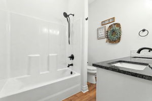  Photo 46