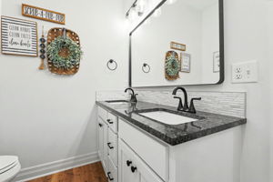  Photo 47