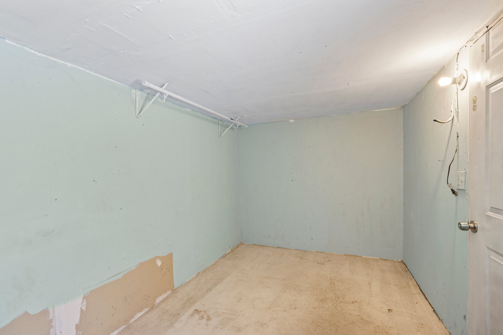  Photo 48