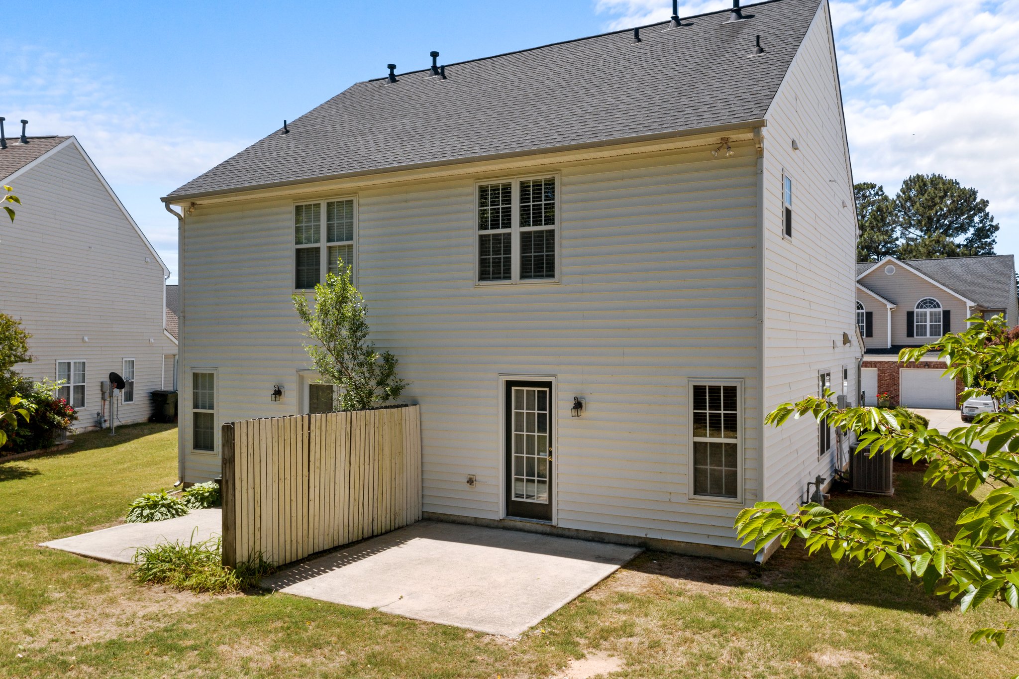 2048 Thornblade Dr, Raleigh, NC 27604, USA Photo 12