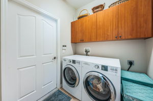 Laundry Room-2