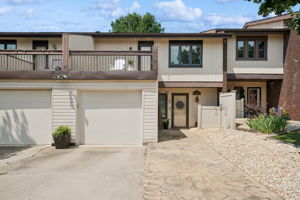  Photo 0