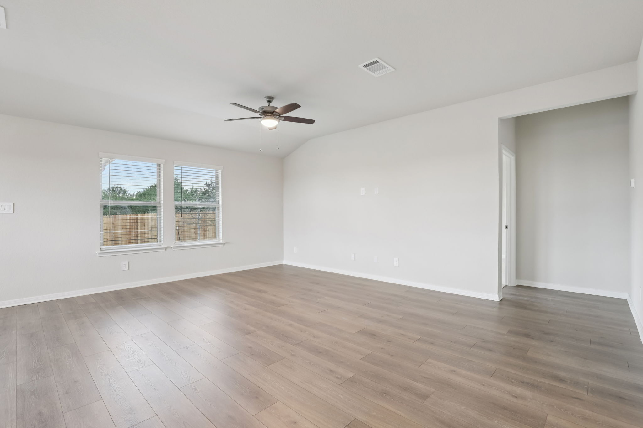 San Antonio-Legendary Trails-205 Bark Hollow Ave Schertz TX 78108-009