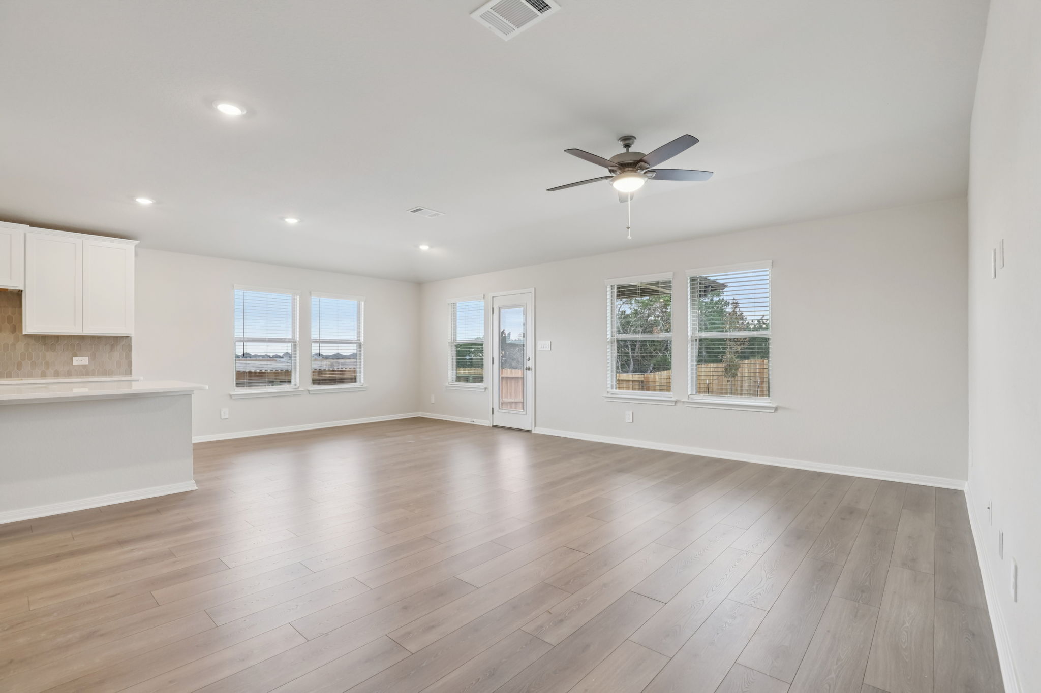 San Antonio-Legendary Trails-205 Bark Hollow Ave Schertz TX 78108-010