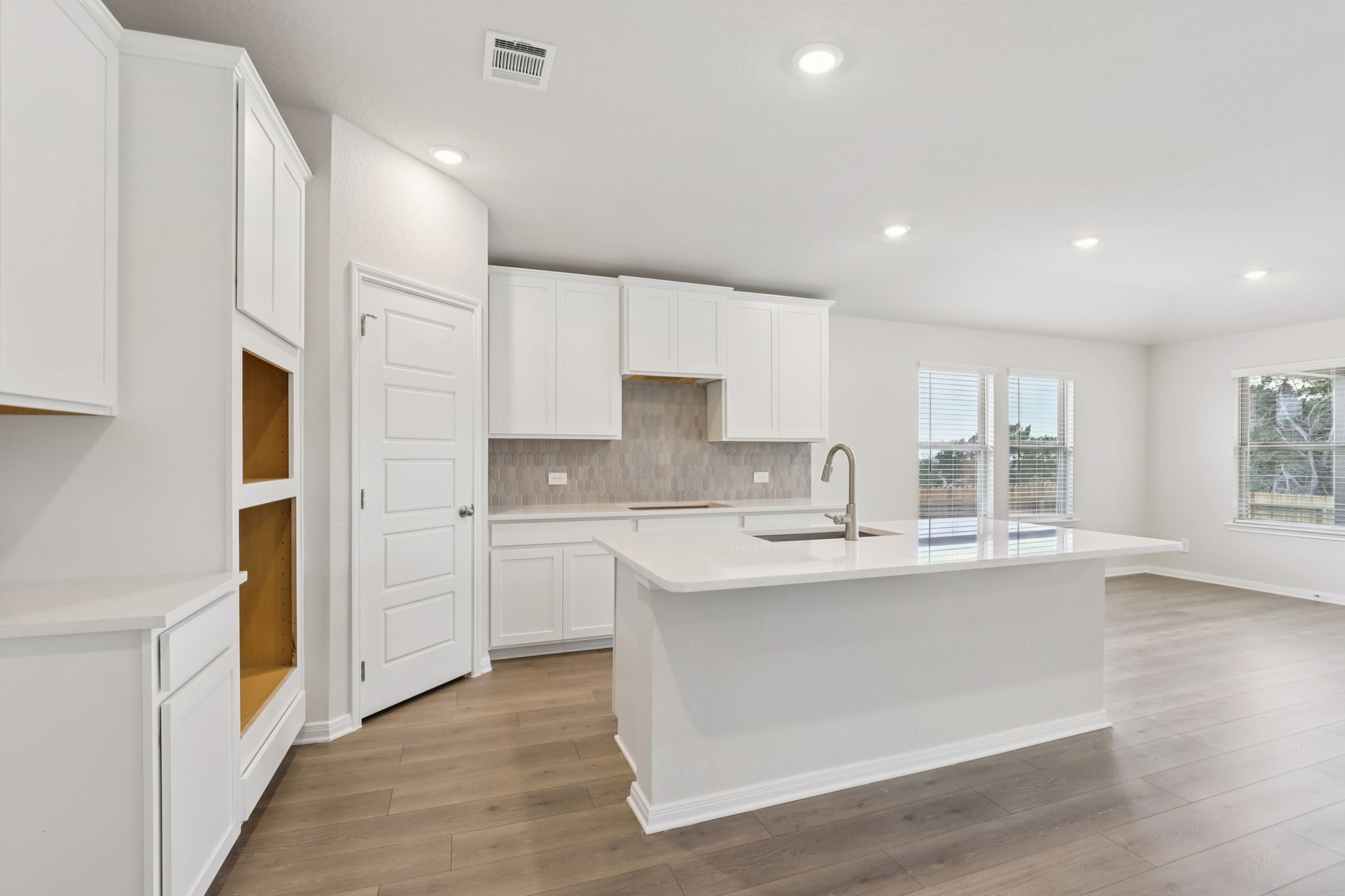 San Antonio-Legendary Trails-205 Bark Hollow Ave Schertz TX 78108-015