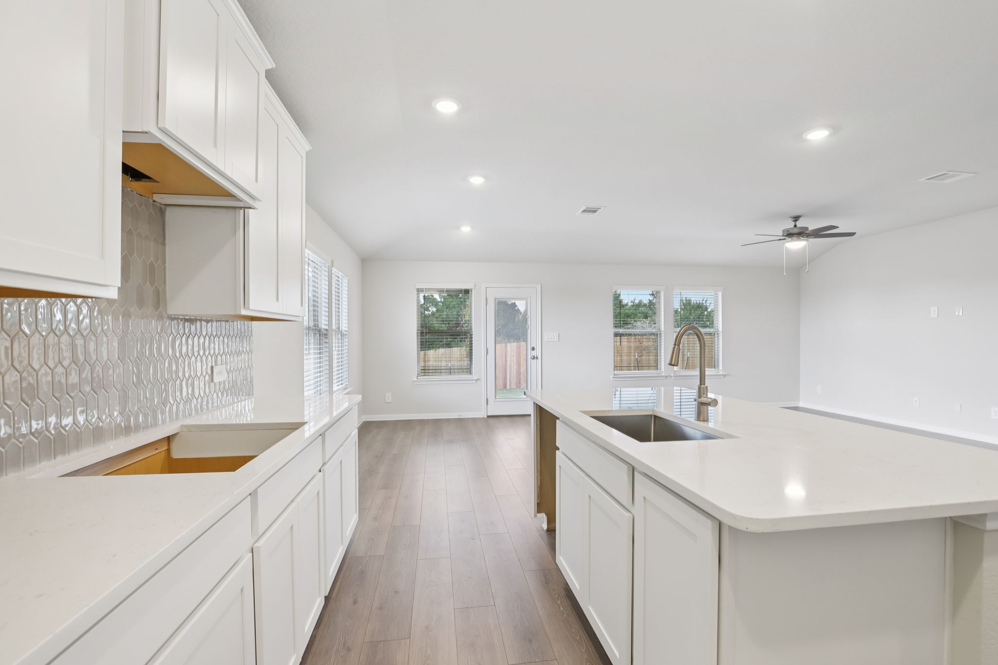 San Antonio-Legendary Trails-205 Bark Hollow Ave Schertz TX 78108-018