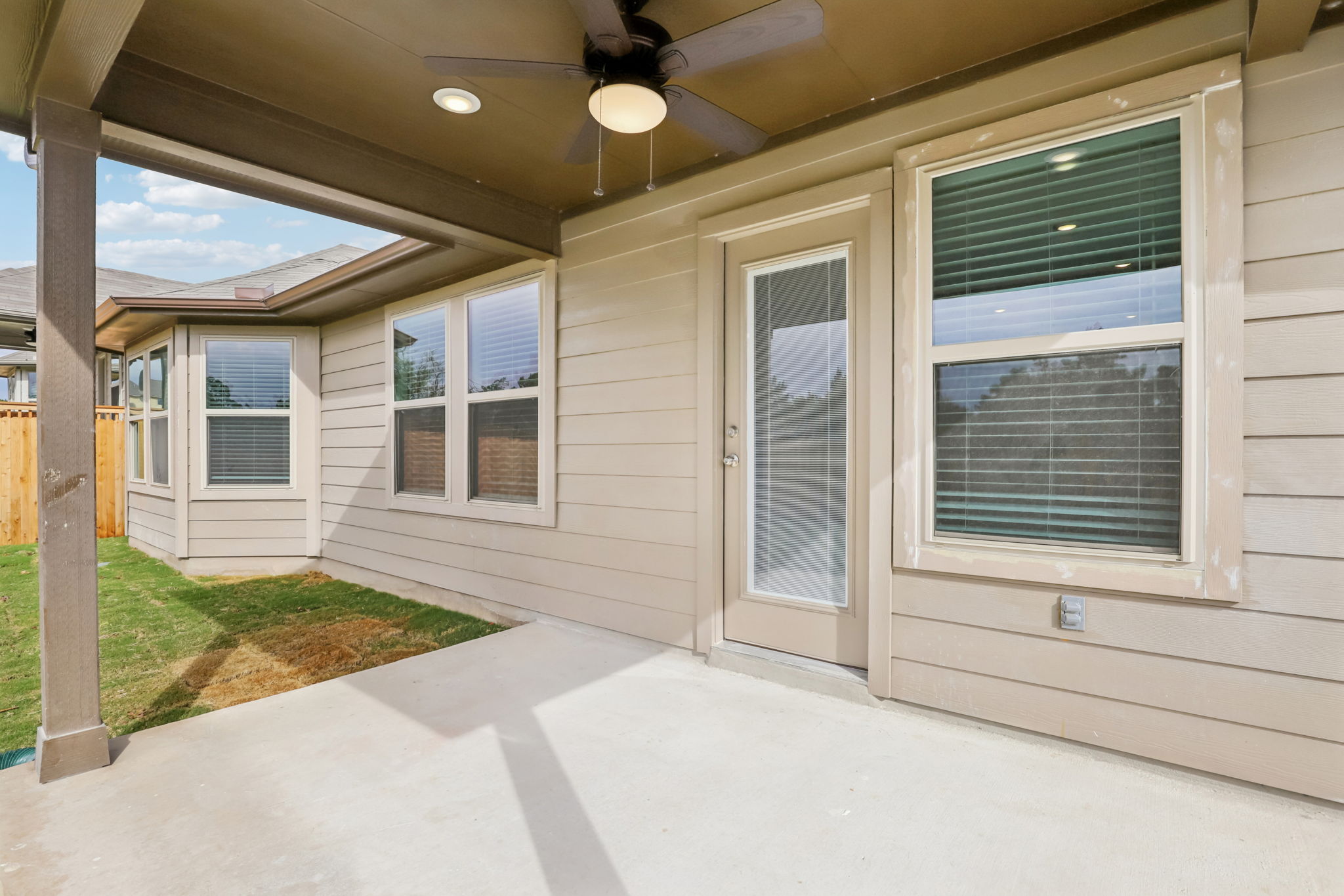 San Antonio-Legendary Trails-205 Bark Hollow Ave Schertz TX 78108-045