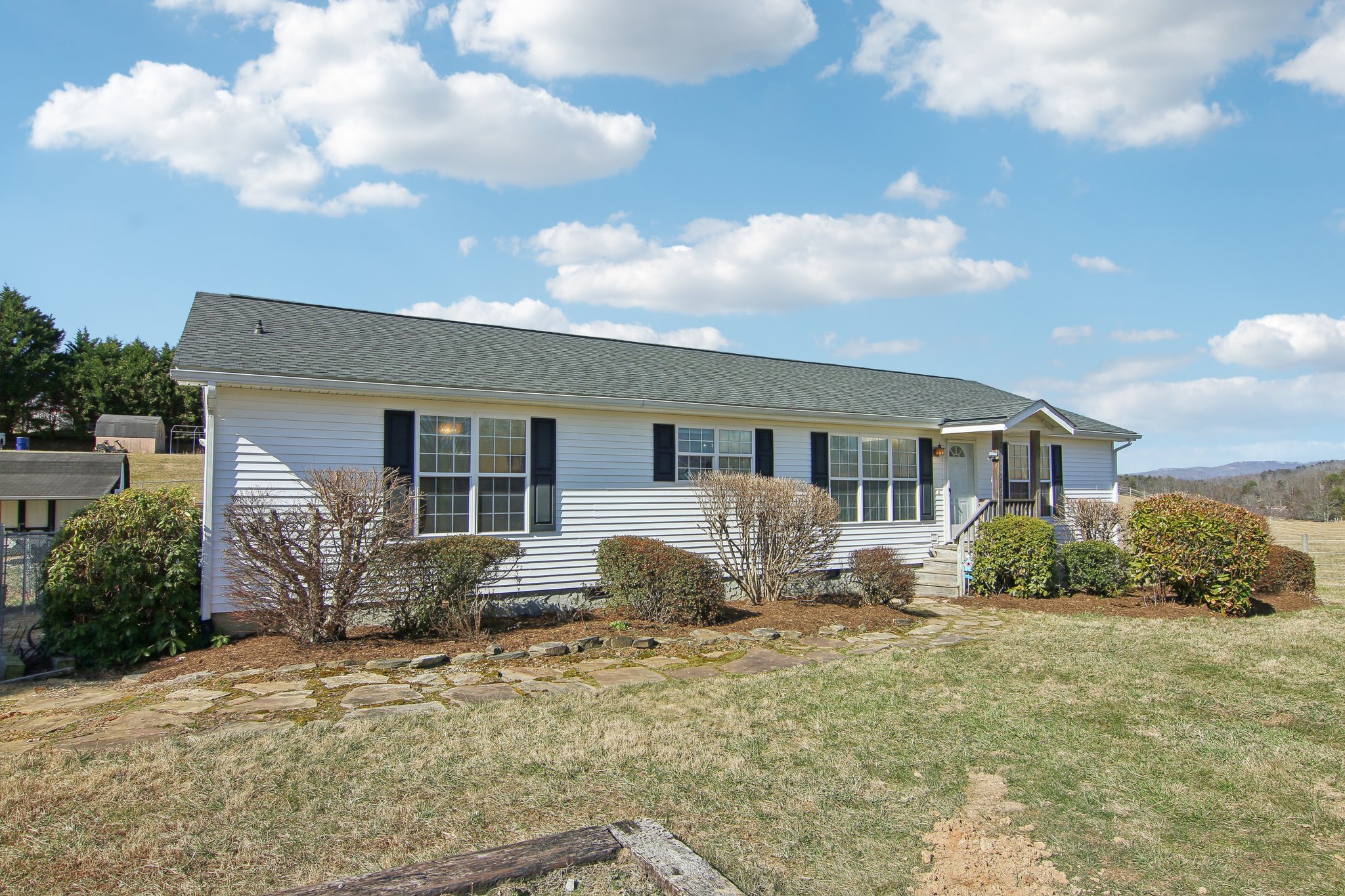 Blue House Rd-005.jpg