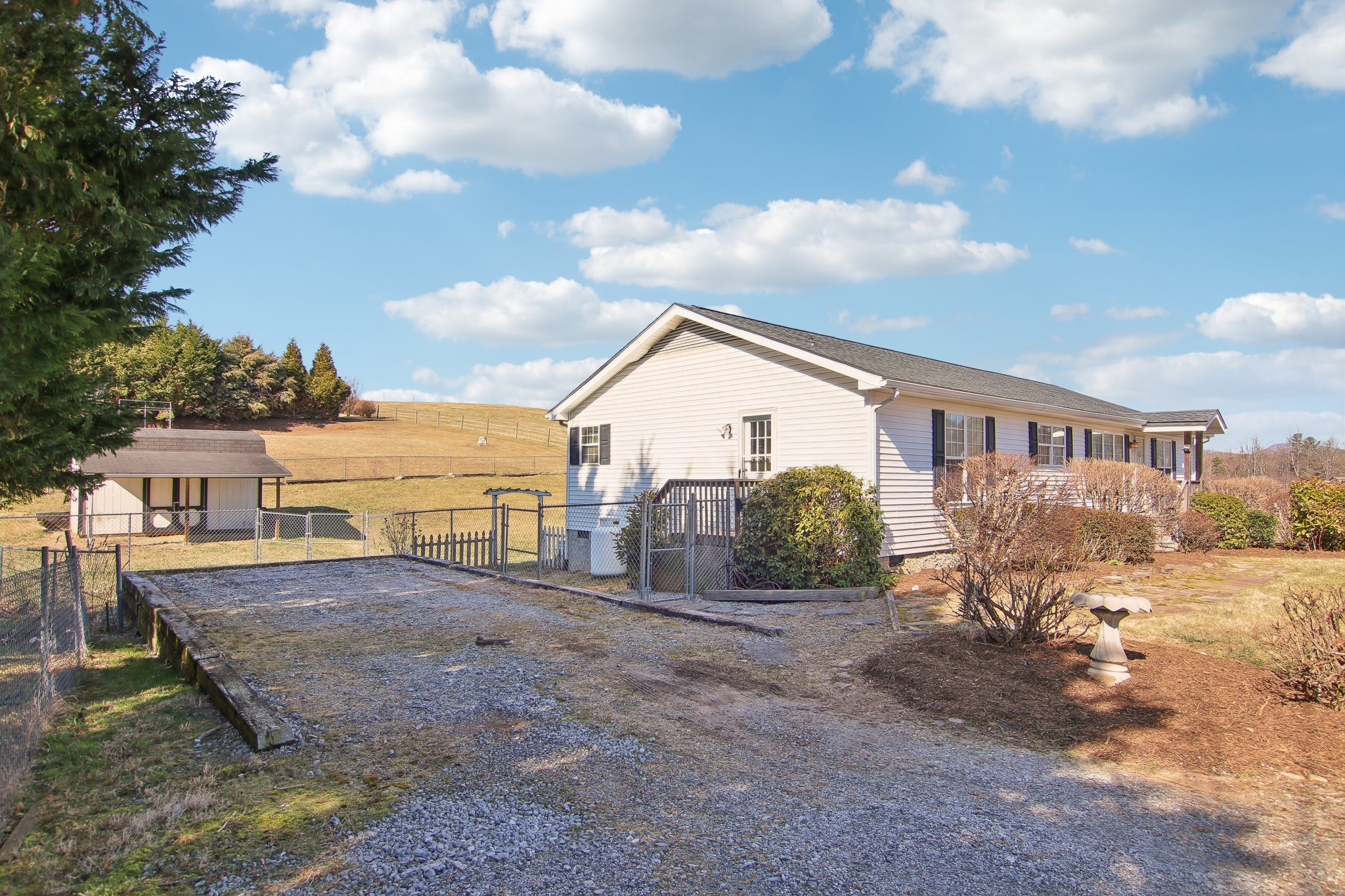 Blue House Rd-007.jpg