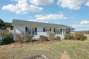 Blue House Rd-005.jpg