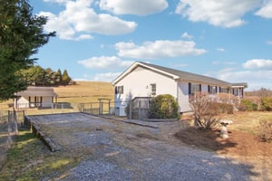 Blue House Rd-007.jpg