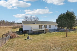 Blue House Rd-044.jpg