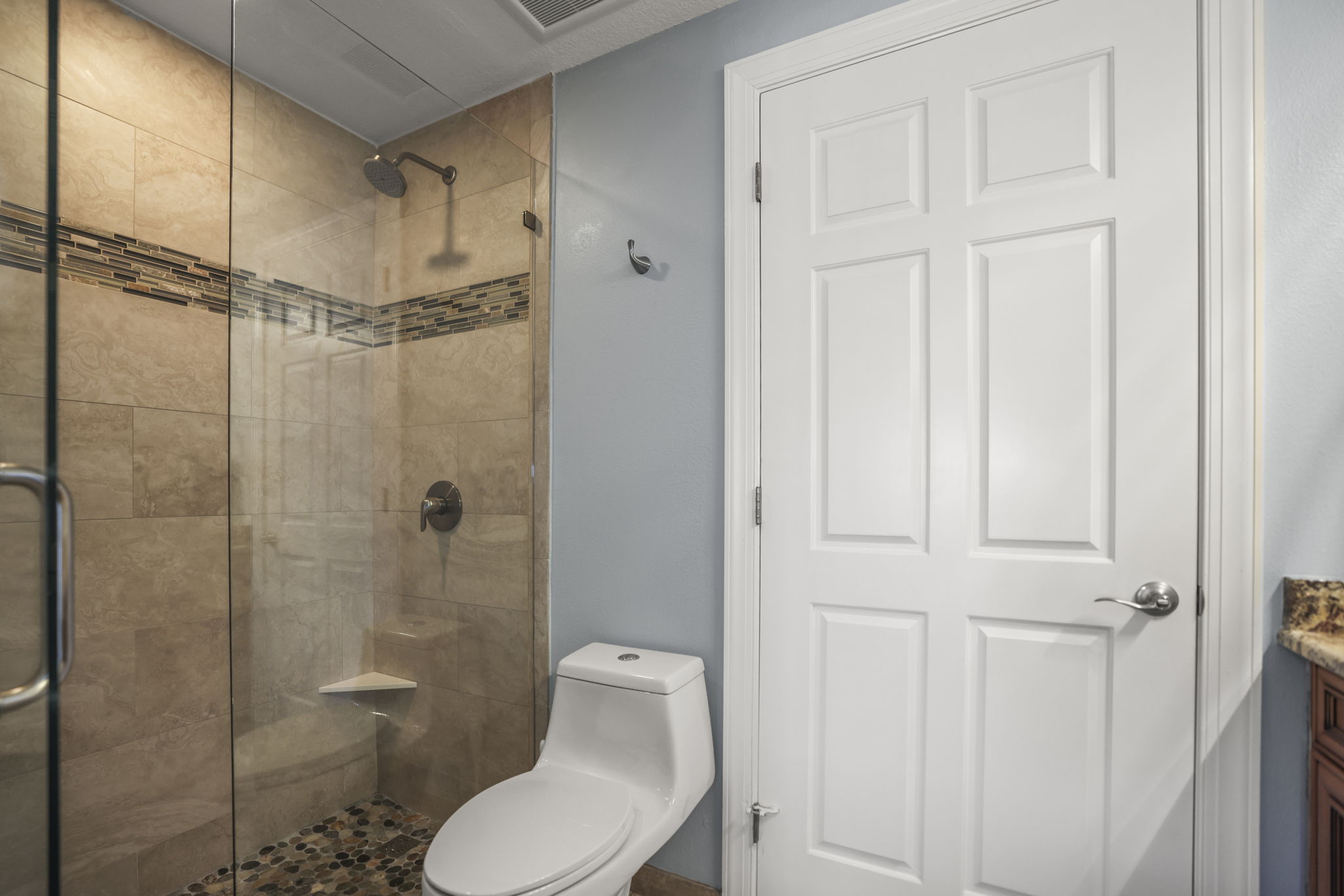 Bathroom 3 - 495A4187