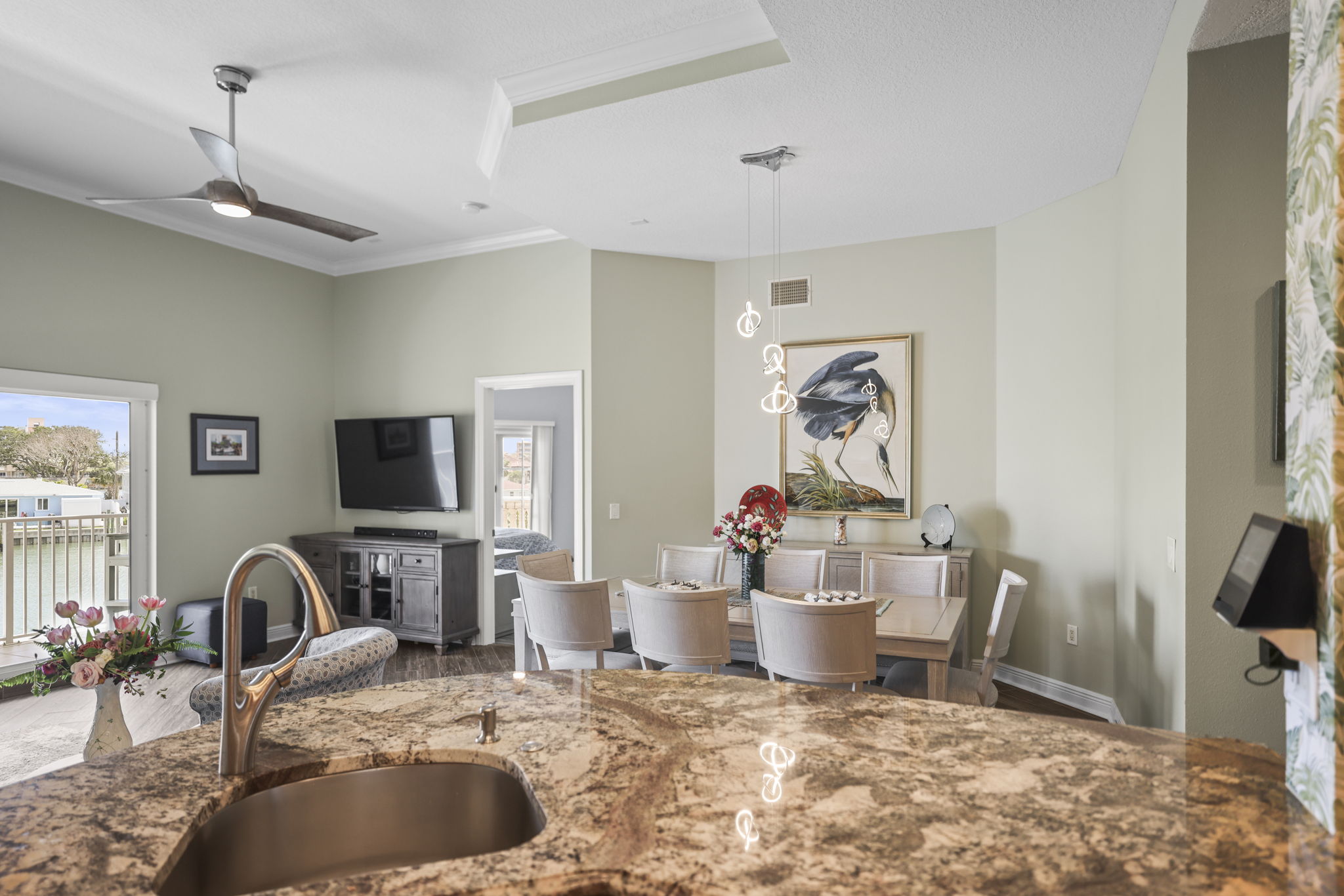 Kitchen into DR - 495A4291