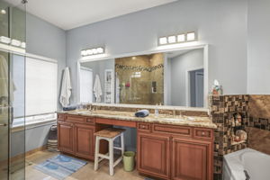 Bathroom 1 - 495A4230
