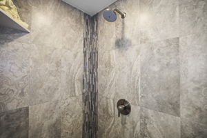 Bathroom 2- 495A4204