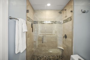 Bathroom 3 - 495A4185