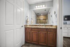 Bathroom 3 - 495A4188