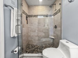 Bathroom 3 - IMG_5672