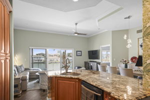Kitchen into LR - 495A4289