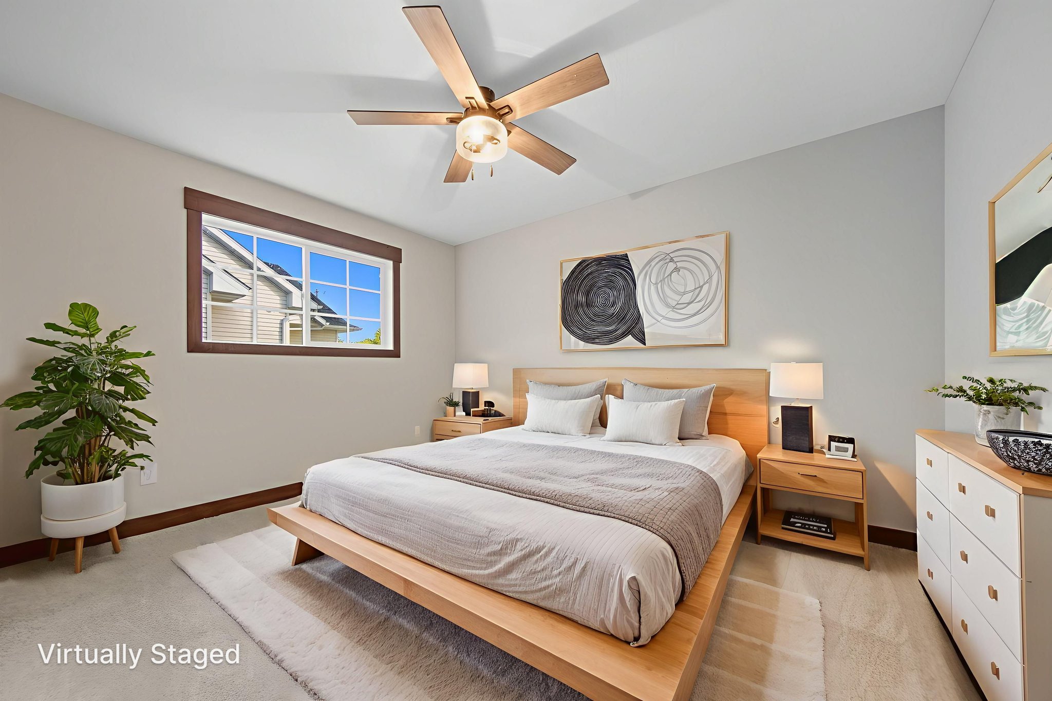 DSC08305 virtually staged.jpeg