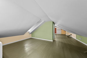  Photo 49