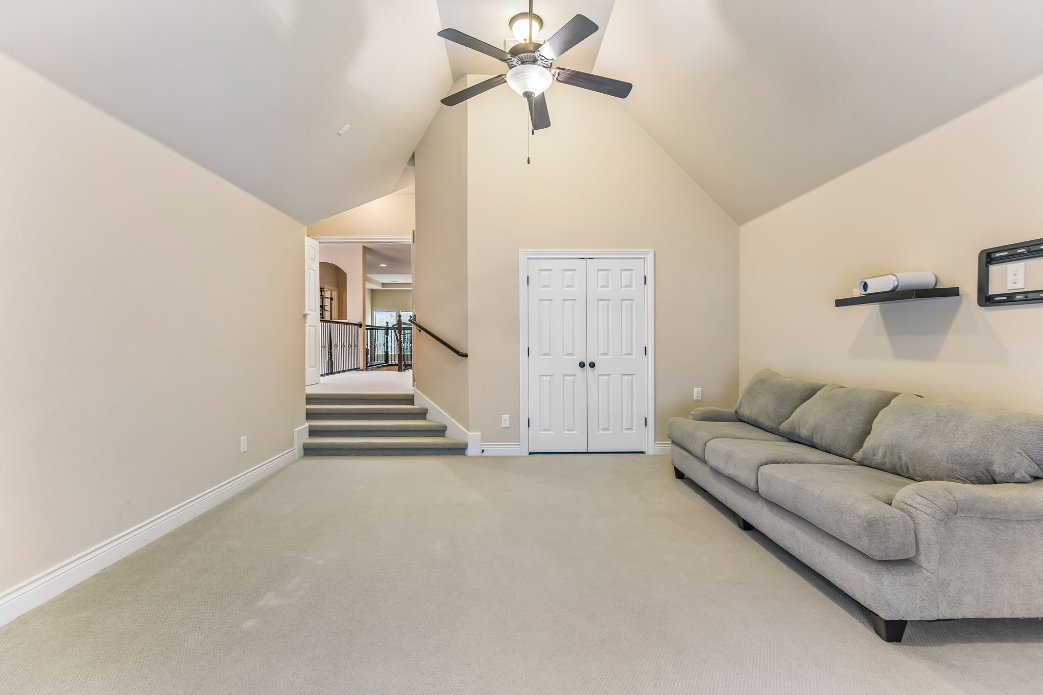  Photo 37