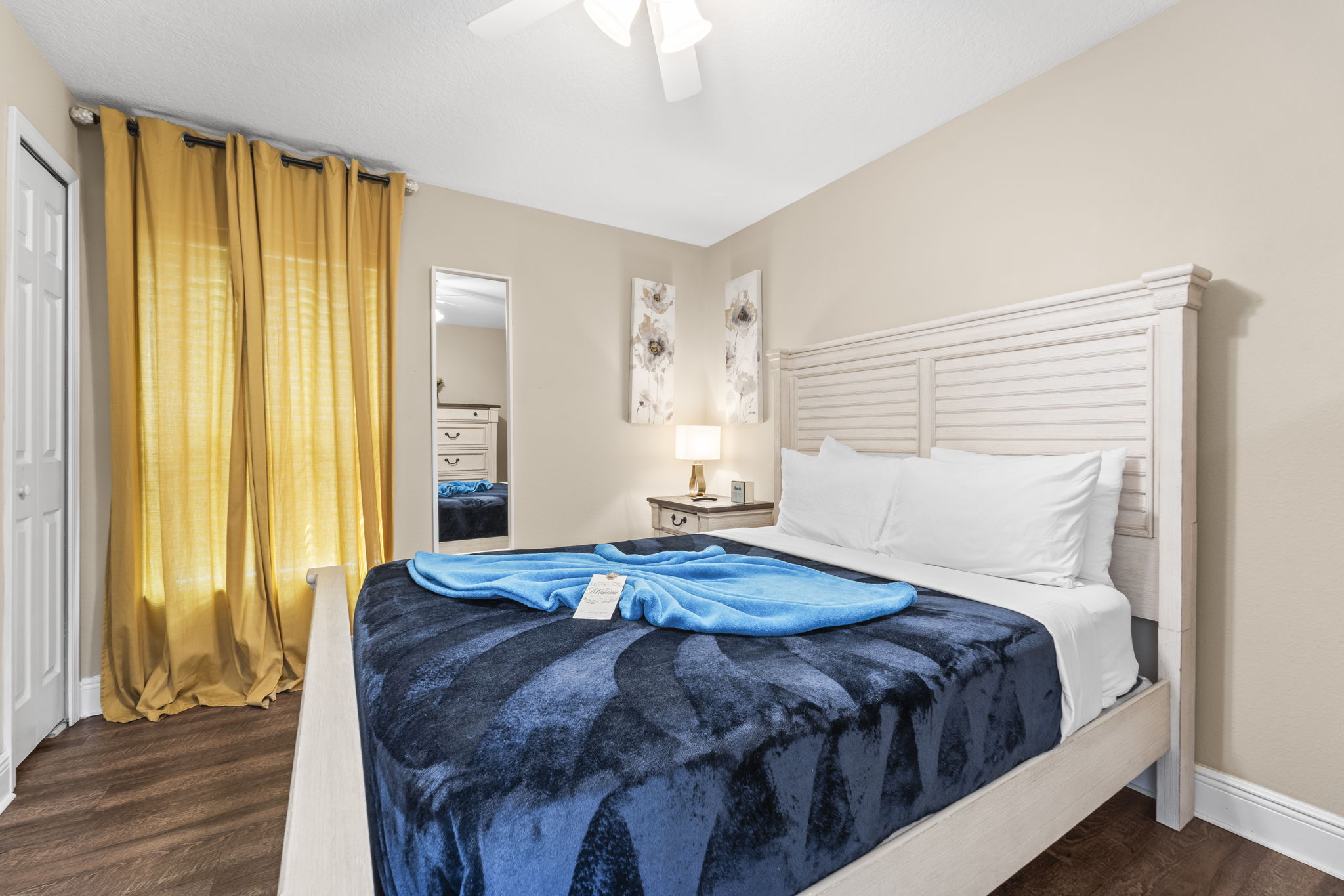 BED1 205 E Kirby St 072