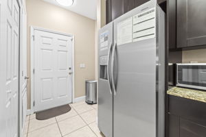 KIT 205 E Kirby St 042
