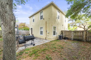 BY 205 E Kirby St 124