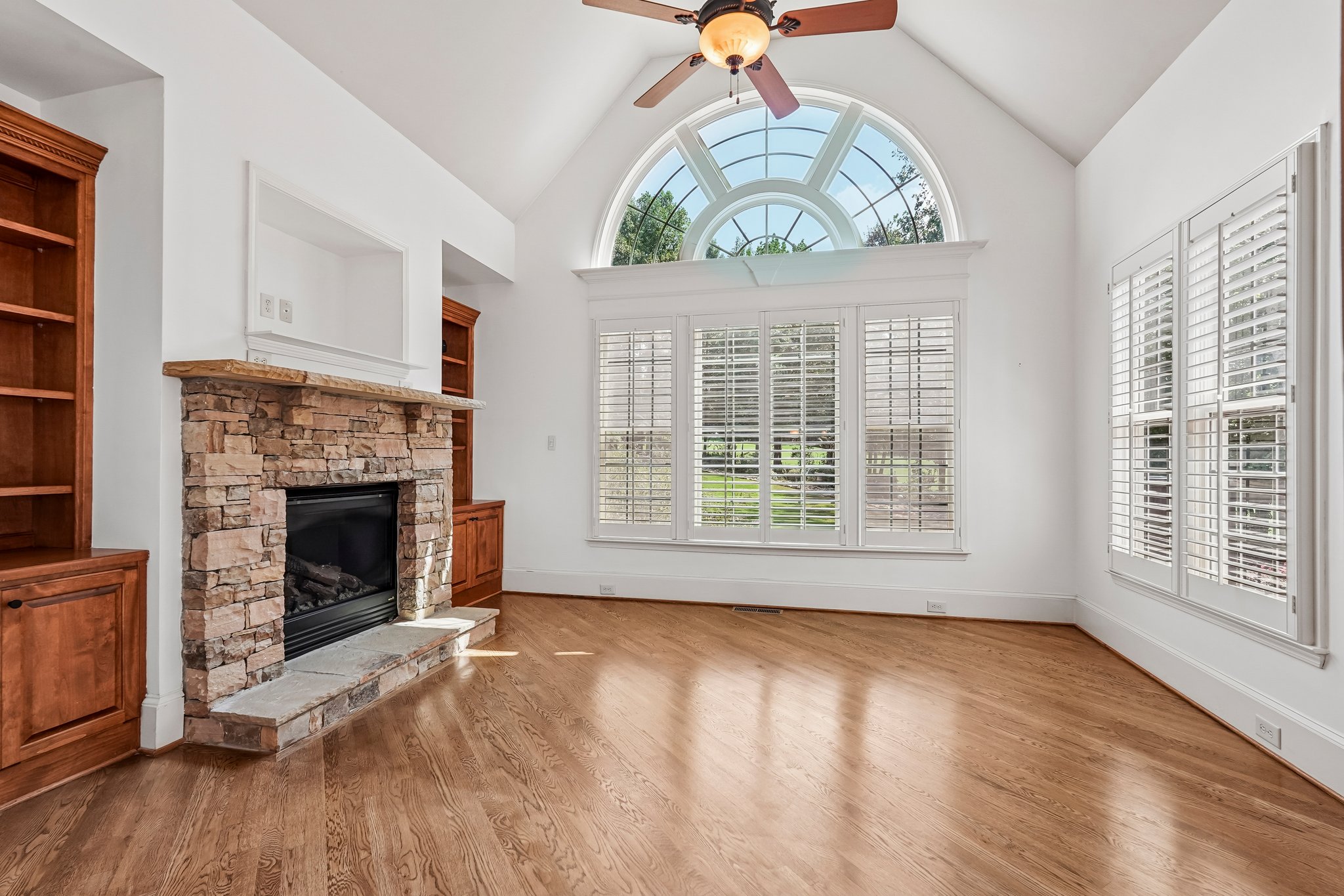 205 Fairway Overlook D-S2209-014.jpg