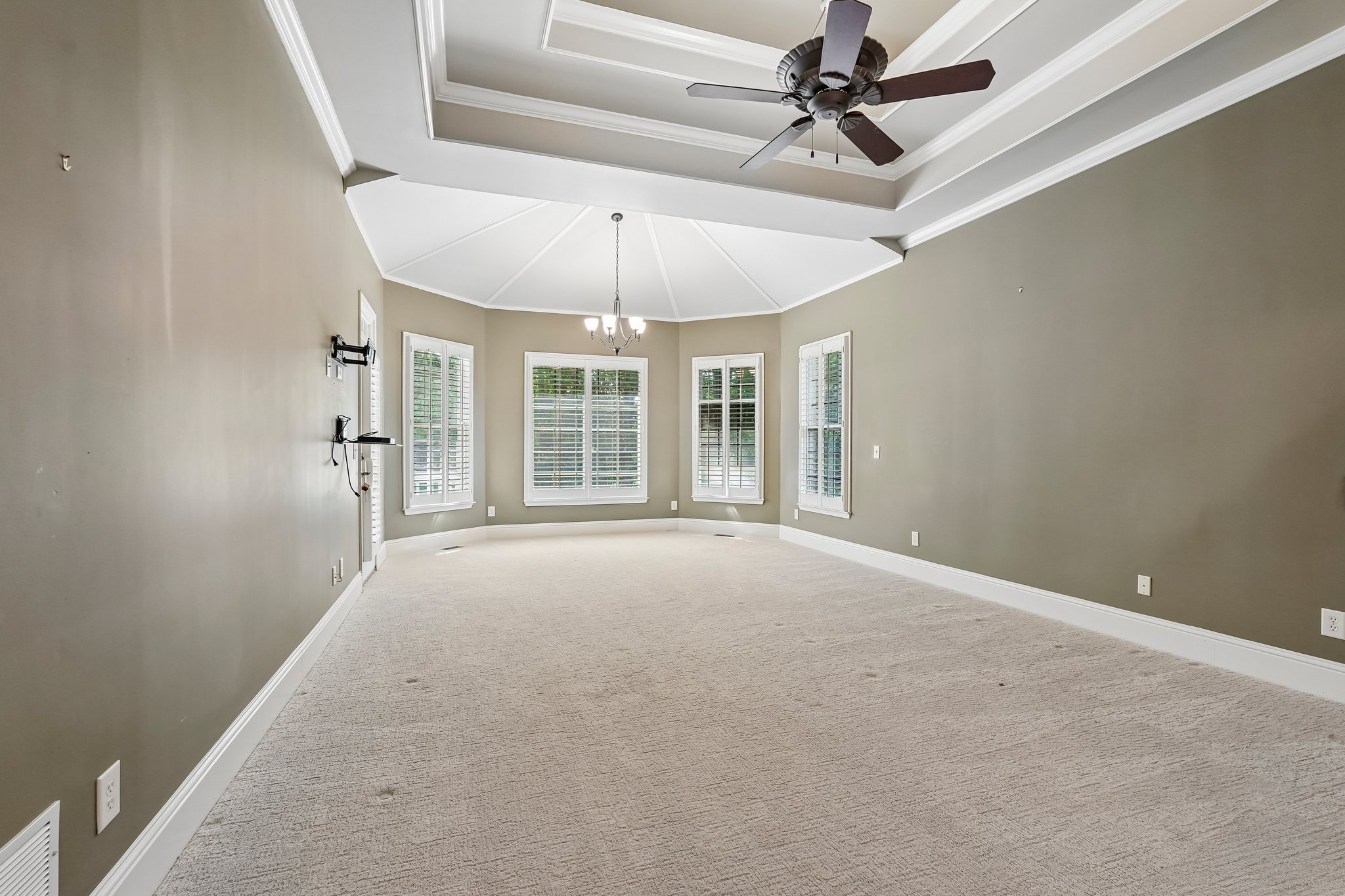 205 Fairway Overlook D-S2209-034.jpg